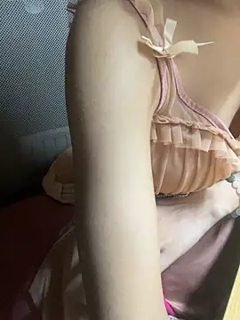 Mina048 webcam