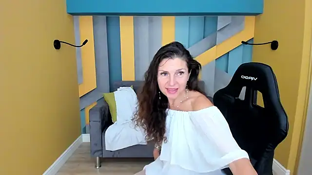 EllaLong live cam on StripChat