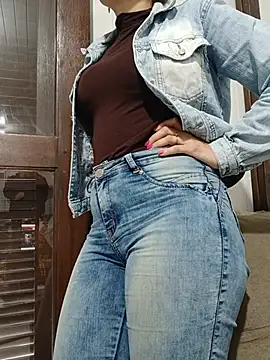 Lupita_sol live sex cam