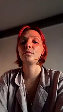 LaraQ webcam