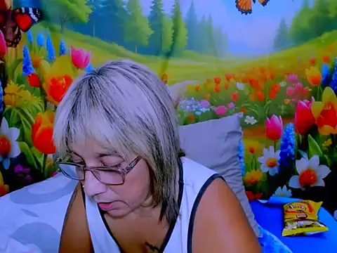 indianroxy webcam