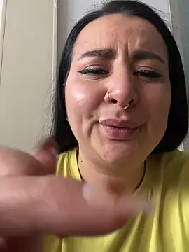 Abril_Luv webcam
