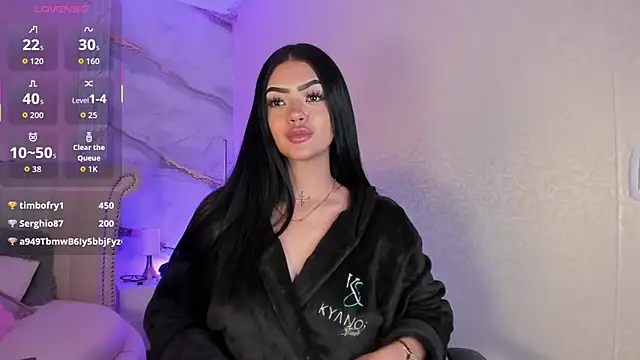 EmmaStonns live cam on StripChat