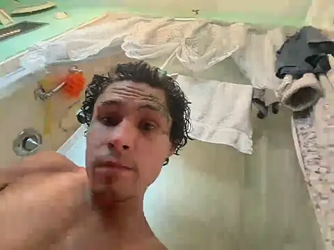 Ebkzer live cam on StripChat