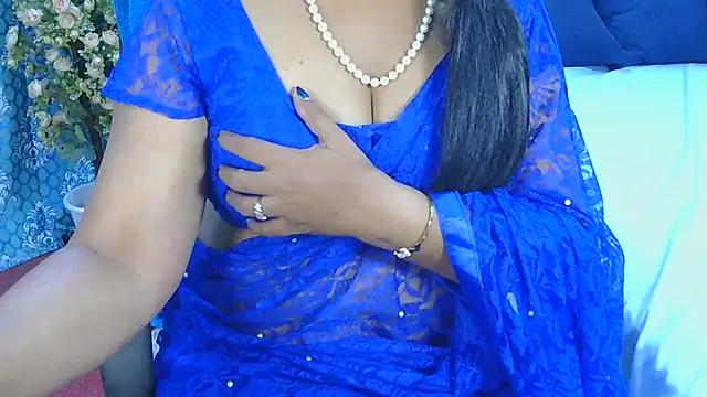 Mallu_Manisha webcam