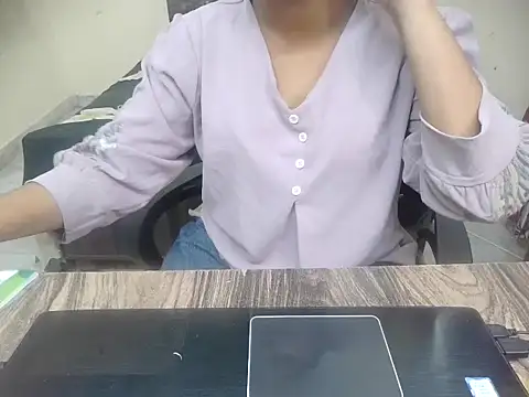 Bold-Divya1
