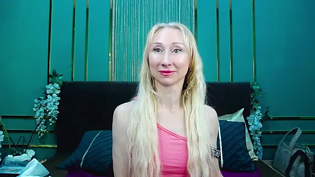 KissDreamm webcam
