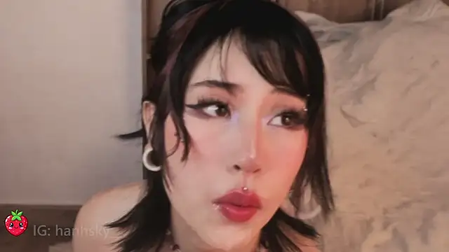 HannahSky_ webcam
