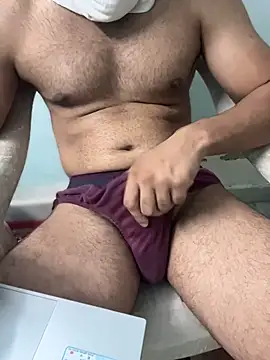 muteboy_ live cam on StripChat