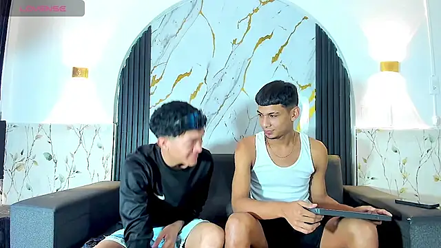 Yeff_26 live cam on StripChat
