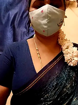 sushma26 Live Webcam on Stripchat