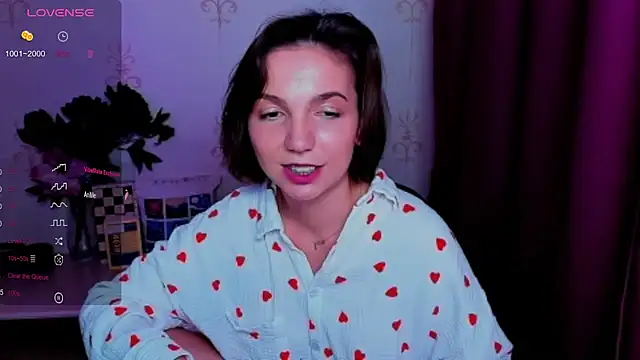 KindHazelHere_ webcam