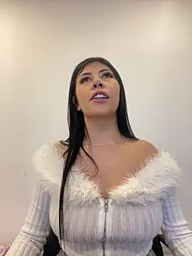 Alanna_atm_ webcam