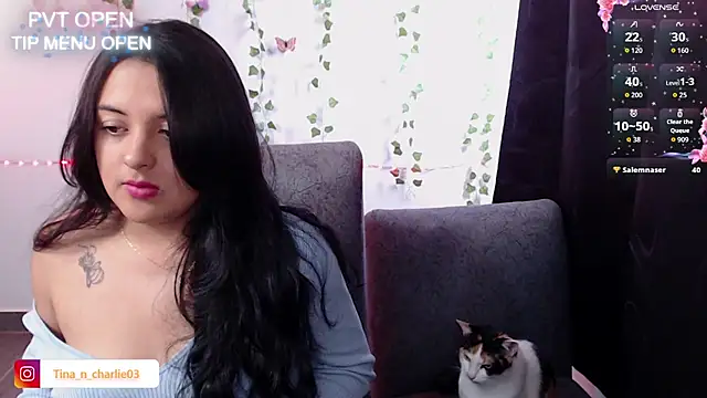 Tina_4_Charlie webcam