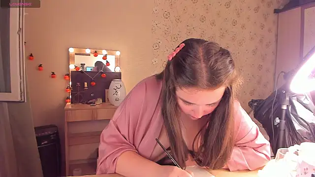 Alice_next_door webcam