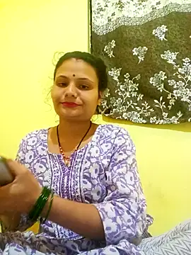 Priti_hote webcam