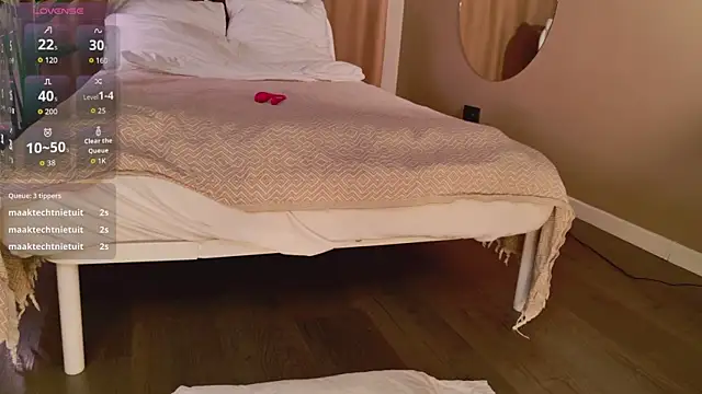 Scarlet_Muse_ webcam