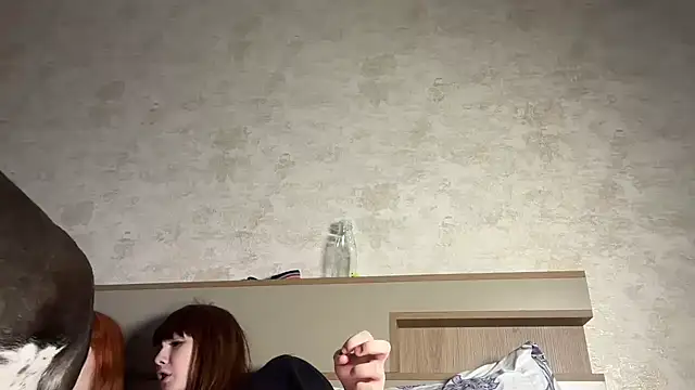 AlexaGudz webcam