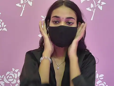 Shanaya_xo webcam