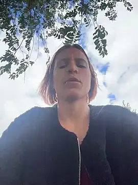 Mia_0-4 webcam
