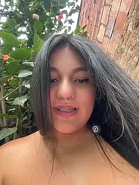 Emily_Gomezz webcam