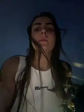 BrunetteNymph webcam