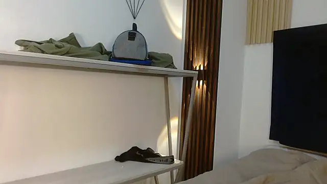 Adriann_Stone webcam