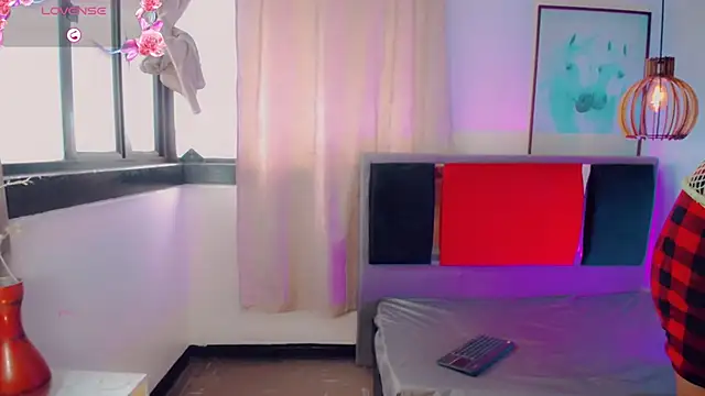 Daniela_Vegass webcam