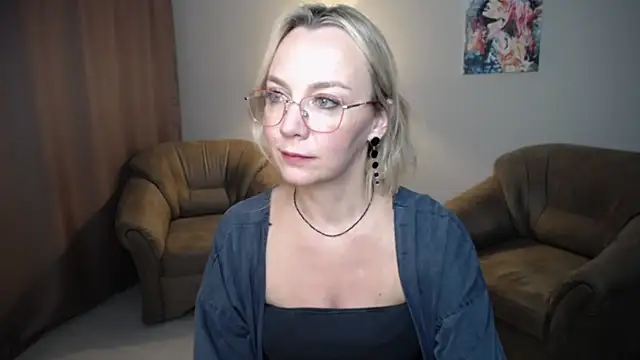 ava_elior - Ava_Elior's free webcam - UK Sex Cams