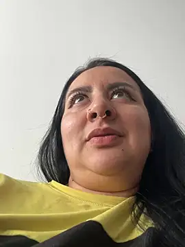 Abril_Luv webcam