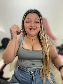 SweetFoxEyes_ webcam
