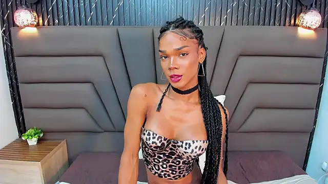 NaomiSteward webcam