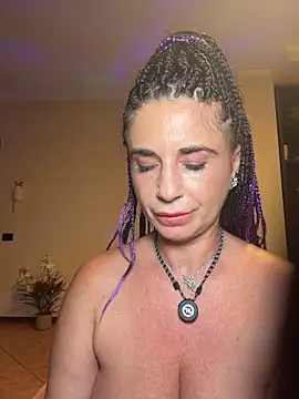 Eva_Pearl webcam