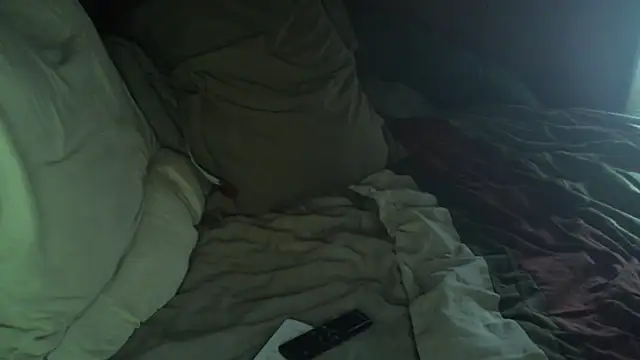 immikew1975 - Immikew1975's free webcam - UK Sex Cams
