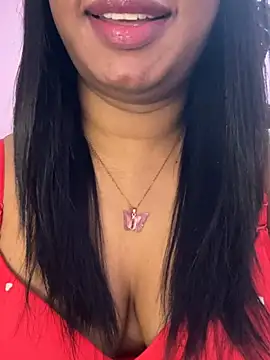 Tamil_Maaya webcam