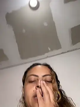 Chloe_Leaozinho webcam