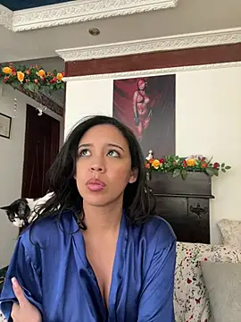 Esmerald_1111 webcam