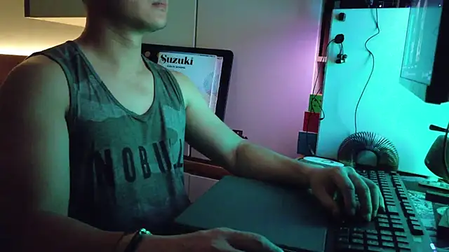 OnlyMan90 webcam