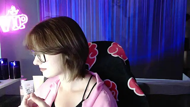 LunaXcherry webcam