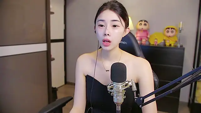 xiaoyubao- - XiaoYuBao-'s free webcam - UK Sex Cams