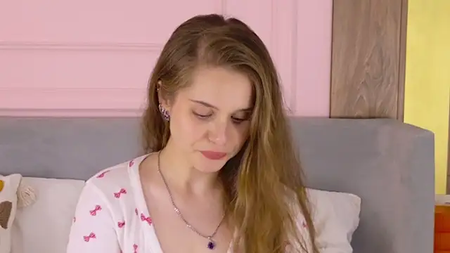 riley_lovely webcam