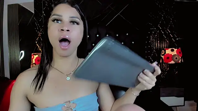 Nayara_K webcam