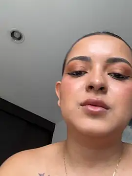 Lea_gray_ webcam