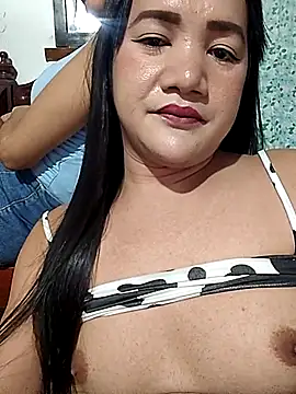 BridgetteOnfire webcam