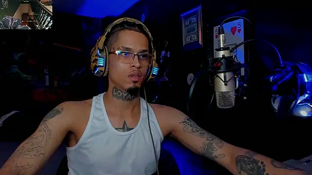 XXXRAYGAMES webcam