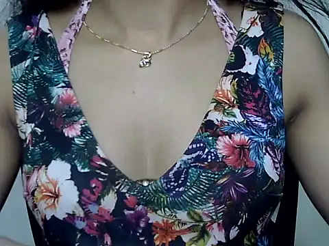 Shiny_Moon_ webcam