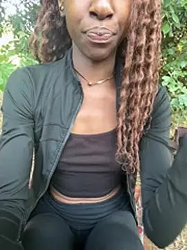 SexySkai webcam