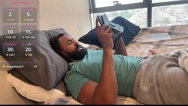 blackmuscless webcam