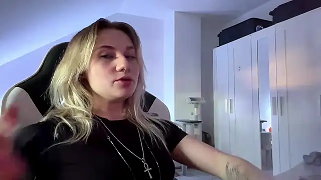 tutsiecutie webcam