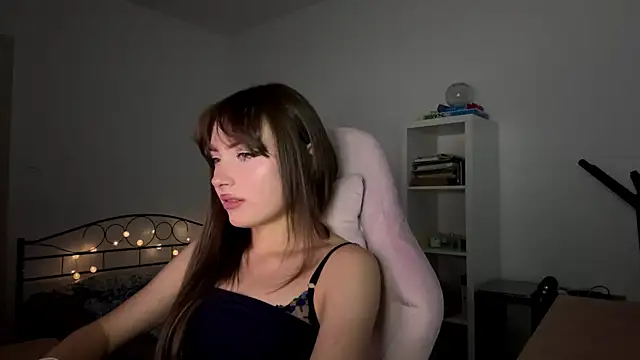 luxriuali - LuxRiuali's free webcam - UK Sex Cams